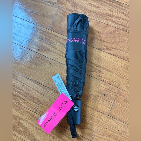 NWT Betsey Johnson black Umbrella - Picture 1 of 2